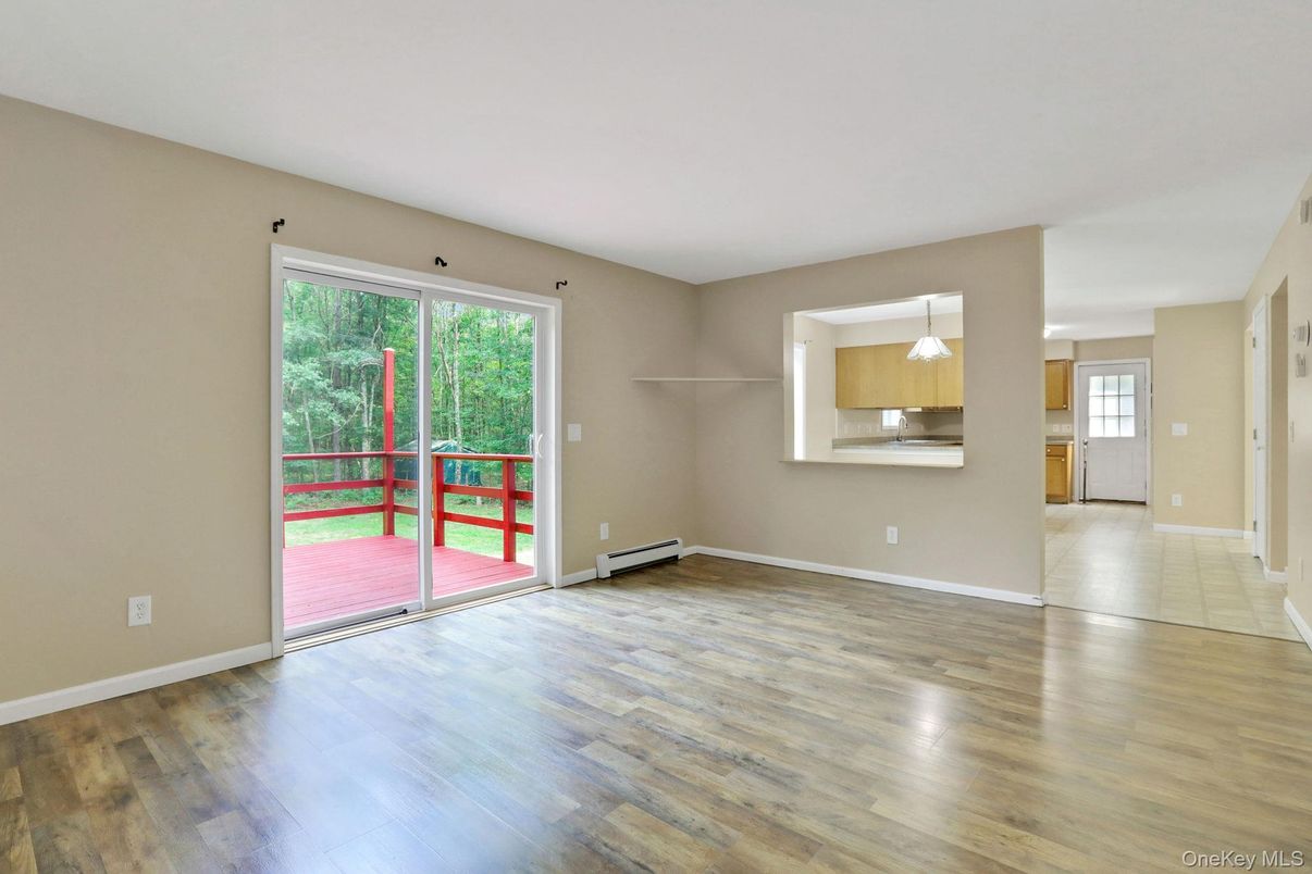Empty room, Interior, Pendant Lights, Wood Texture Flooring