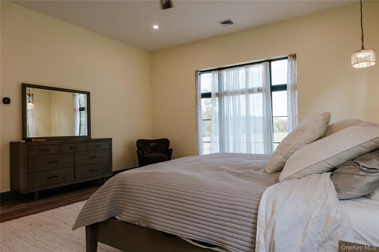 Bedroom, Interior, Pendant Lights, Recessed Lighting