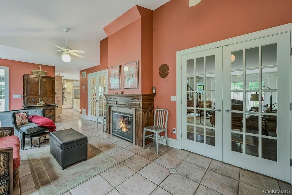 Fireplace, Interior