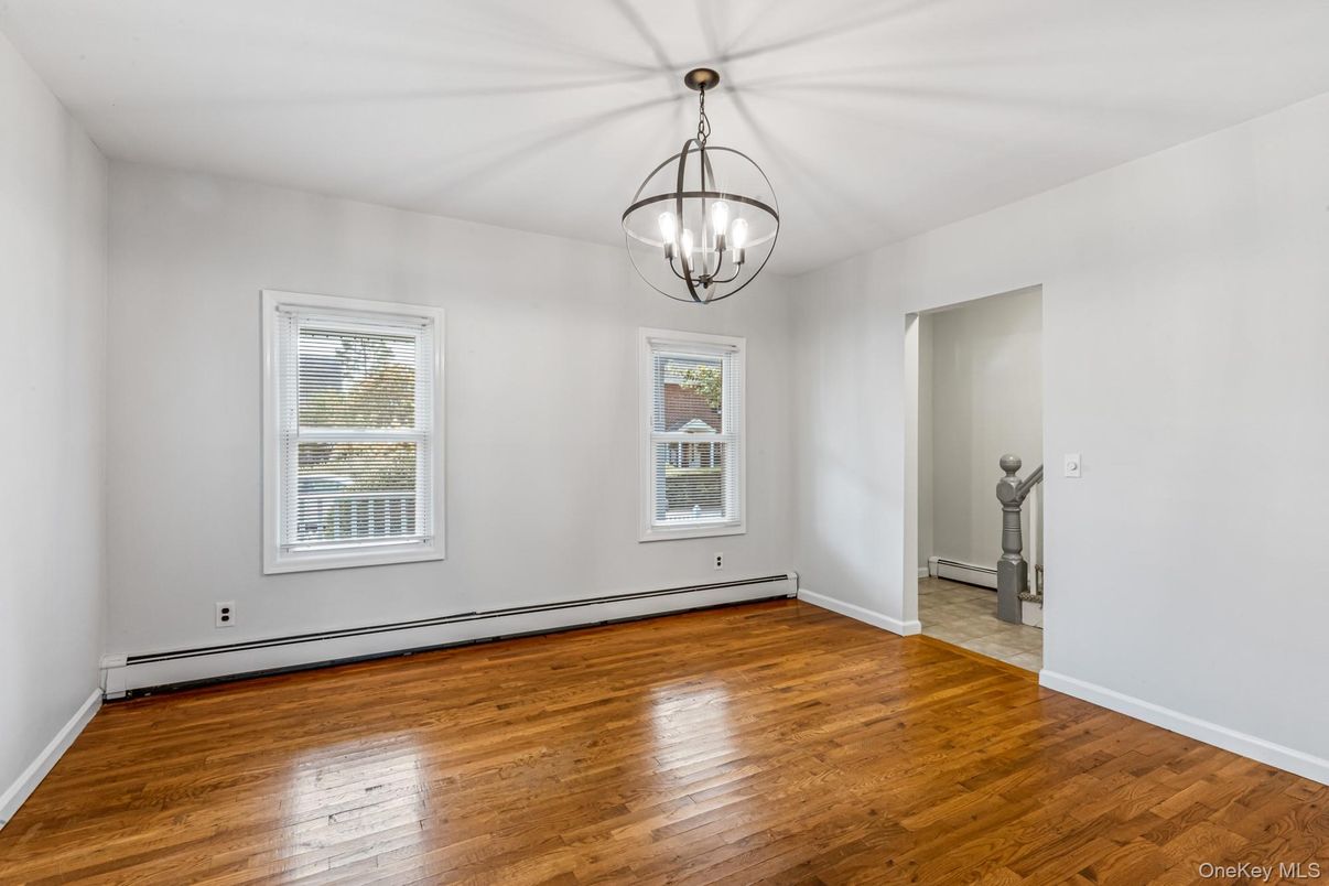 Empty room, Interior, Pendant Lights, Wood Texture Flooring