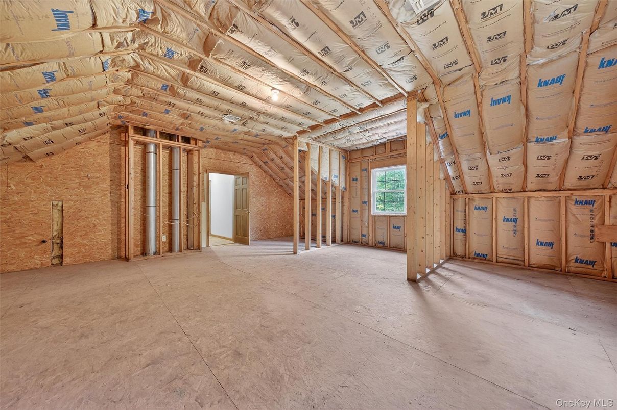 Empty room, Interior, Wooden Beams, Wooden Walls