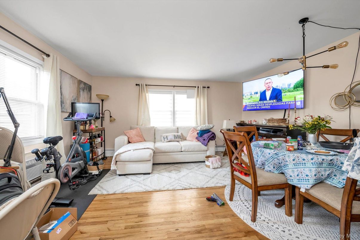 Dining room, Fitness Equipment, Interior, Living room, Wood Texture Flooring