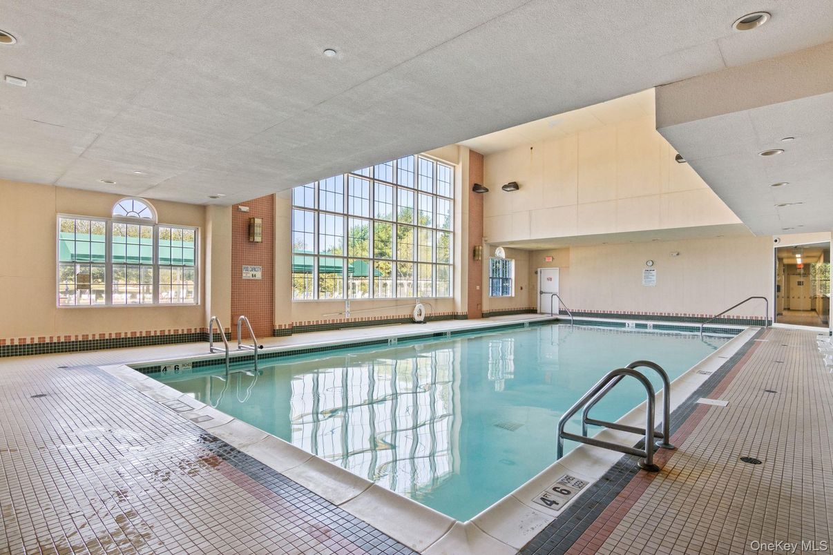 Interior, Pool, Recessed Lighting