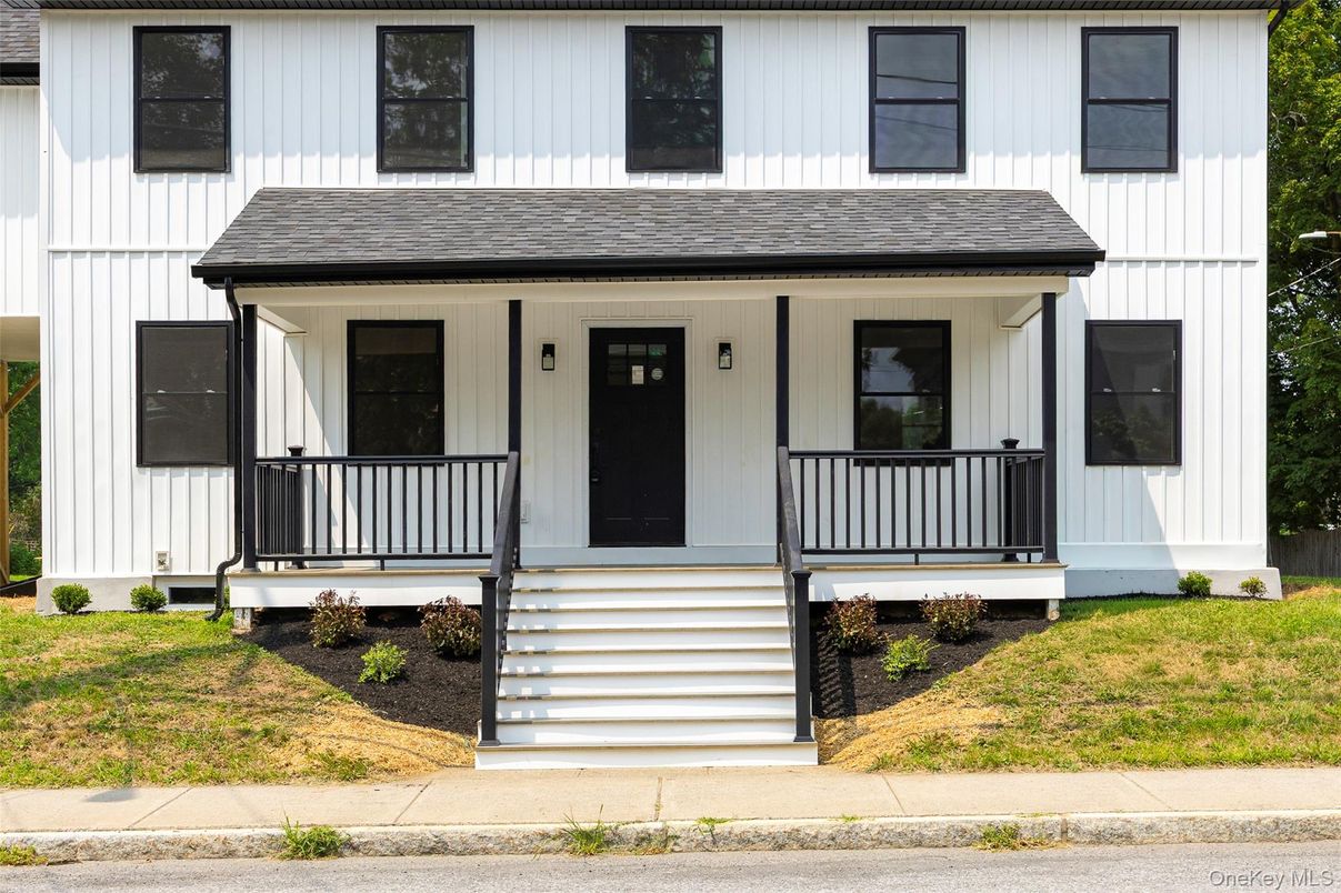 Exterior, Facade, Farmhouse