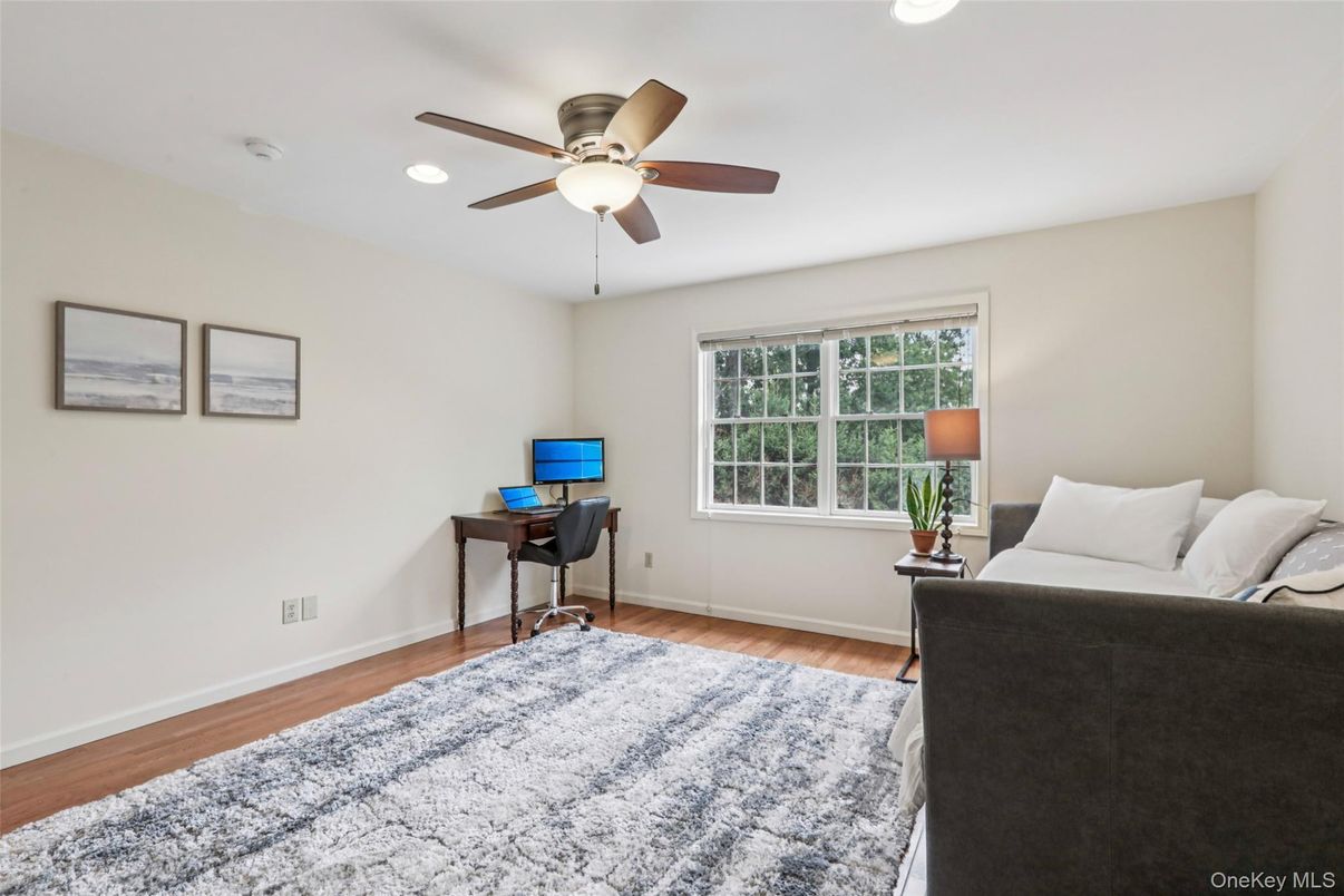 Home Office, Interior, Recessed Lighting, Wood Texture Flooring