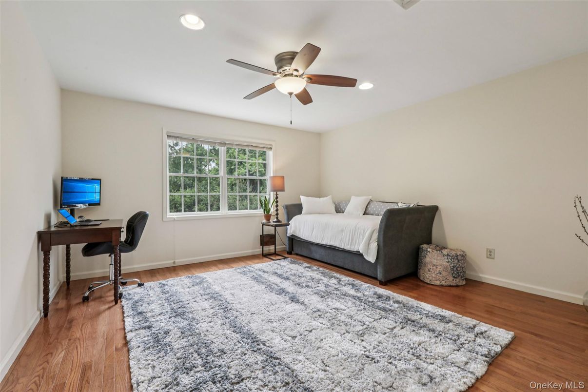 Bedroom, Home Office, Interior, Recessed Lighting, Wood Texture Flooring