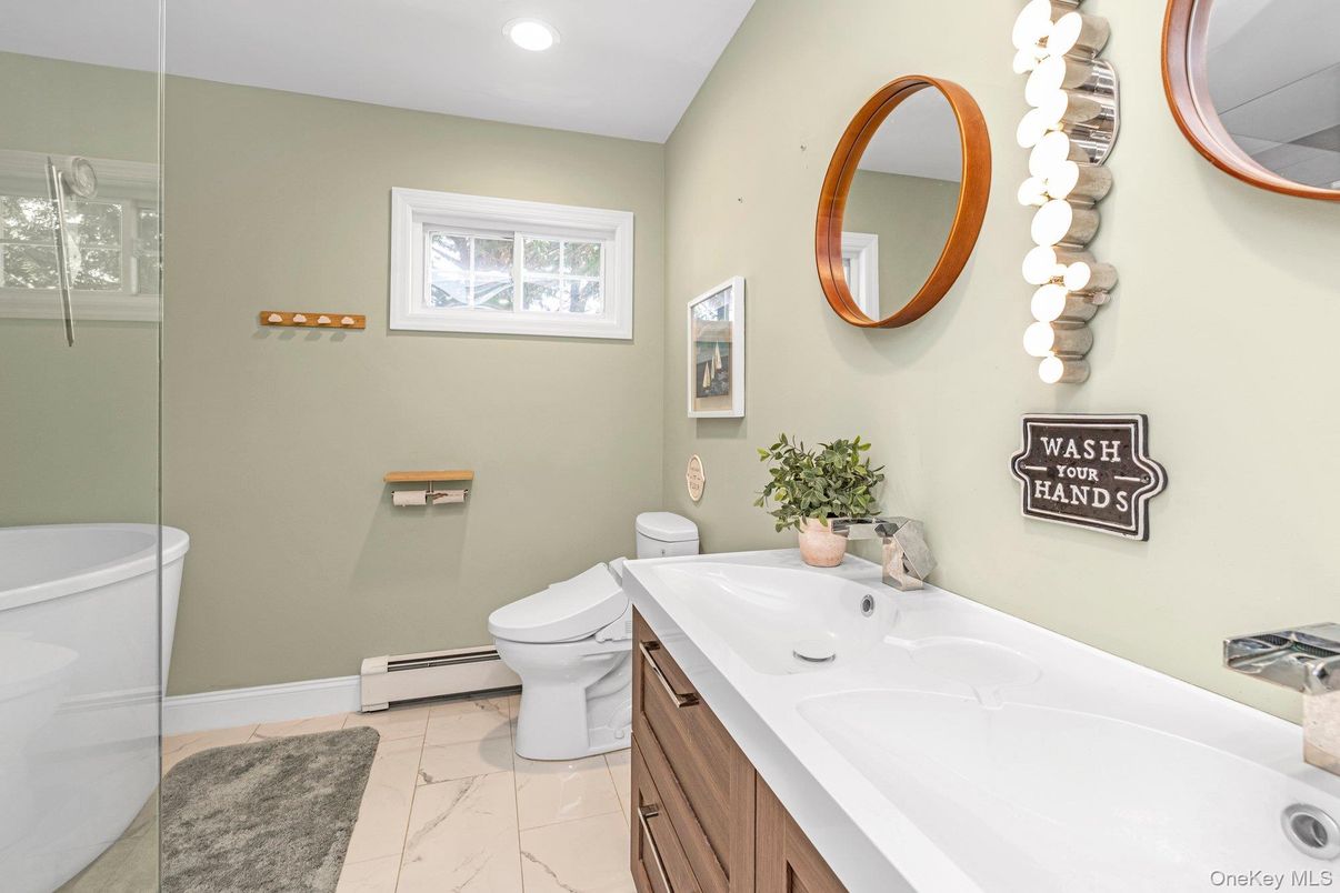 Bathroom, Interior, Marble, Recessed Lighting
