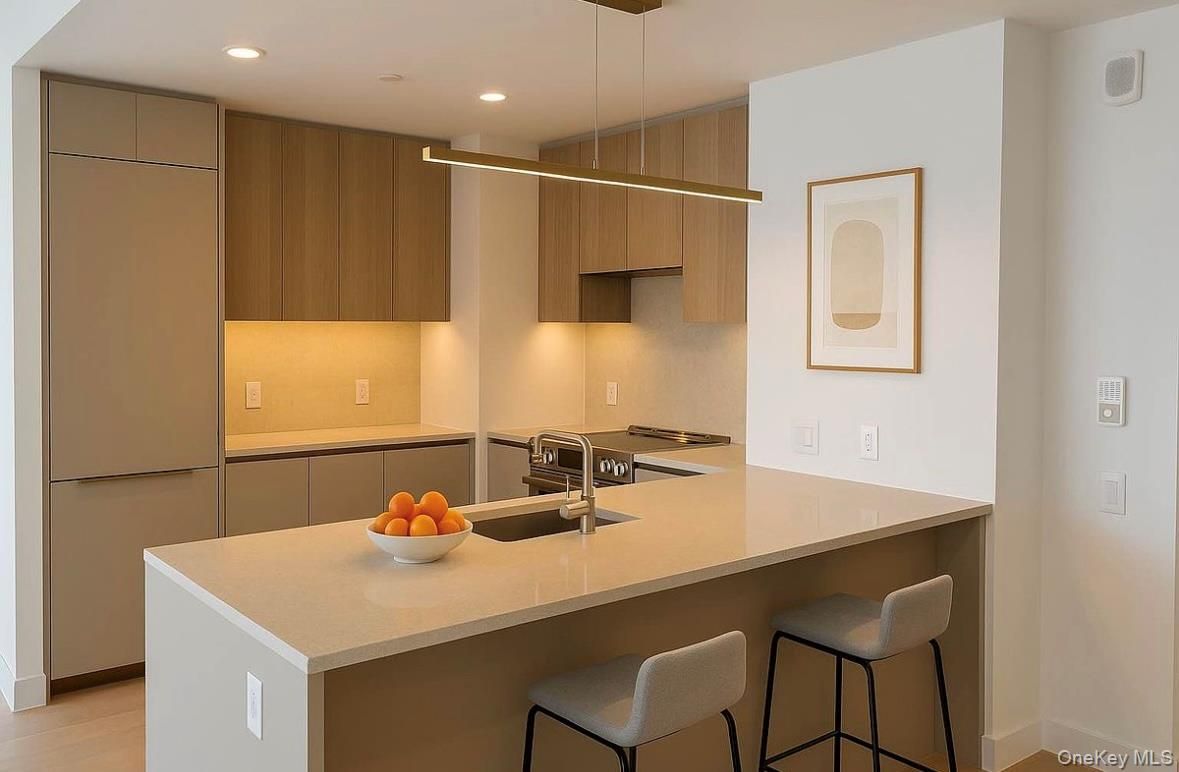 Interior, Kitchen, Pendant Lights, Recessed Lighting, Wood Texture Flooring
