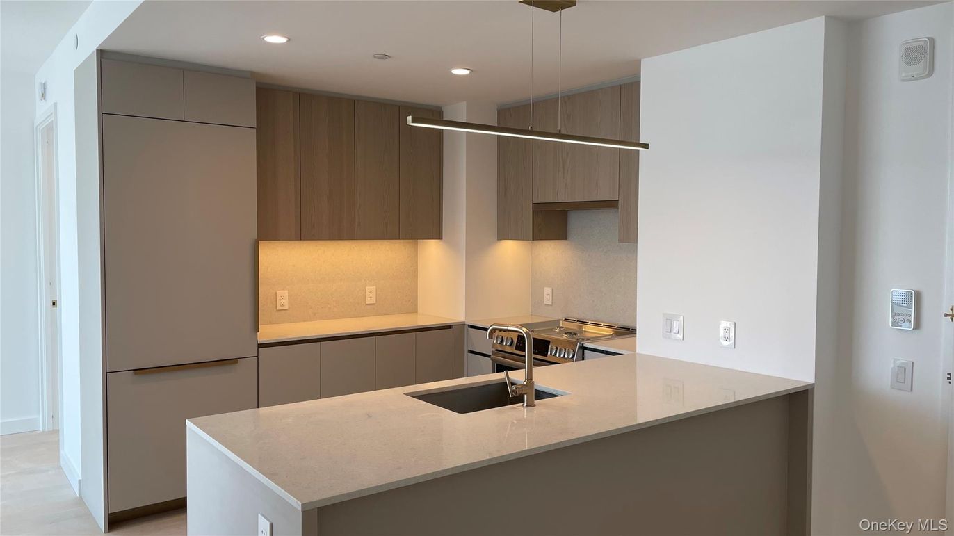 Interior, Kitchen, Pendant Lights, Recessed Lighting