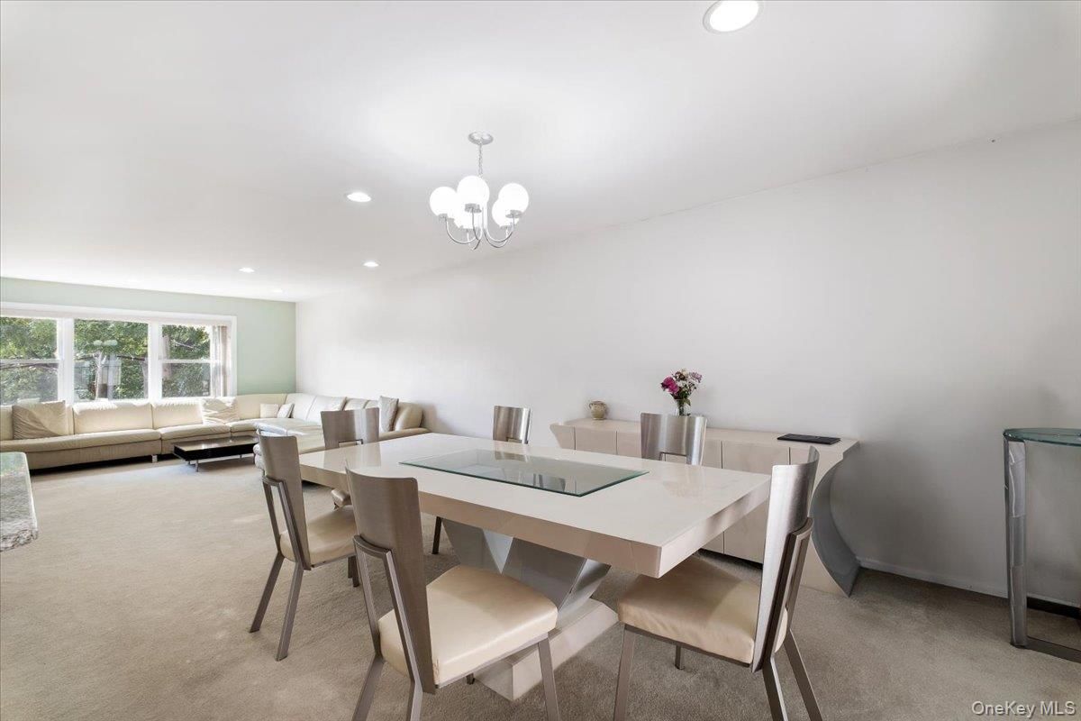 Chandelier, Dining room, Interior, Living room, Recessed Lighting