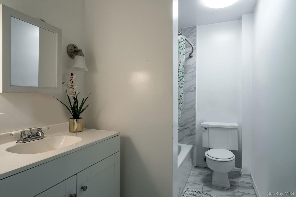 Bathroom, Interior, Marble, Marble Walls