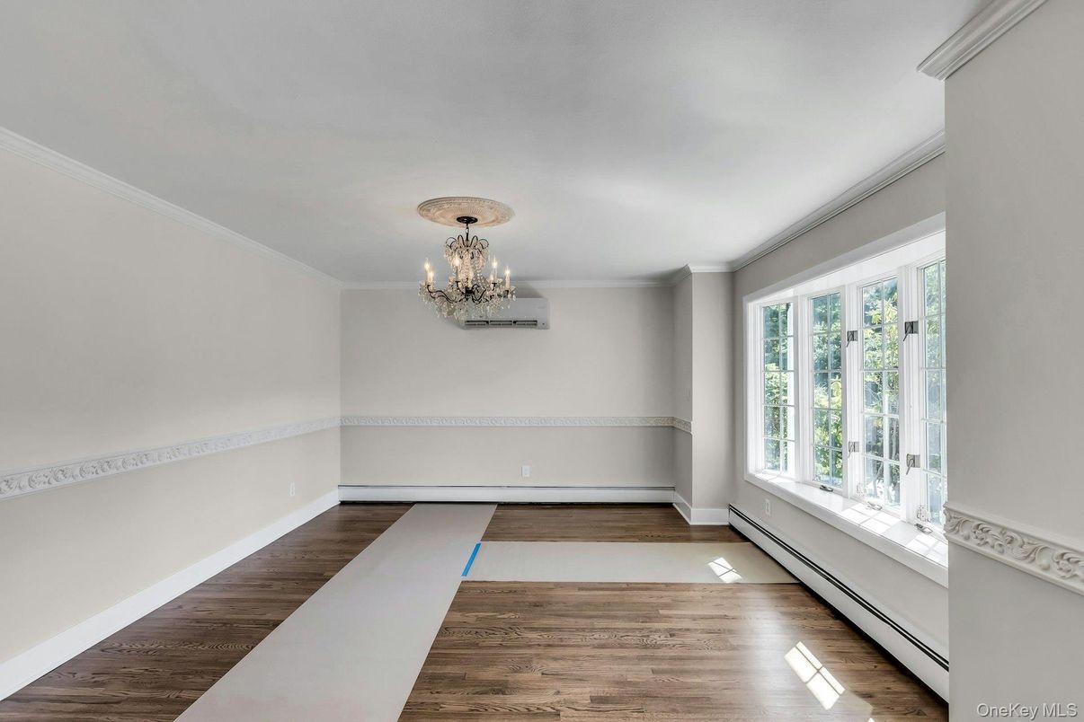 Chandelier, Empty room, Interior, Wood Texture Flooring