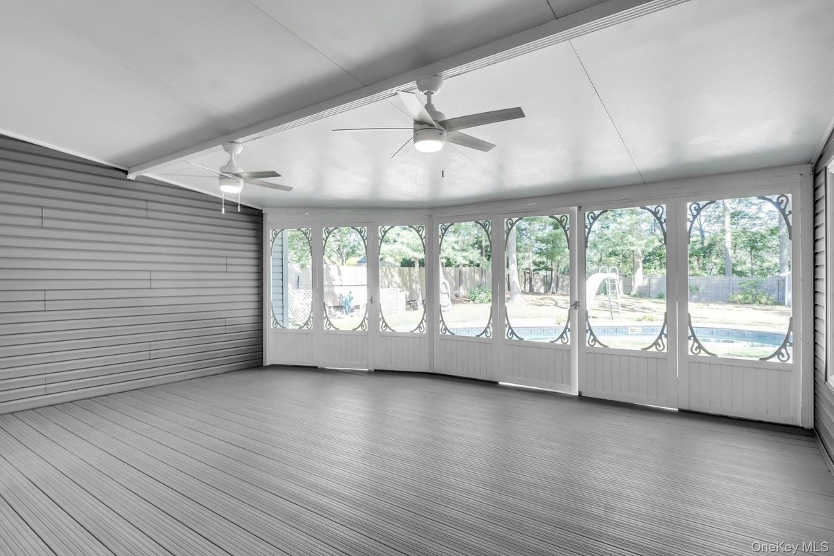 Empty room, Interior, Sun Room