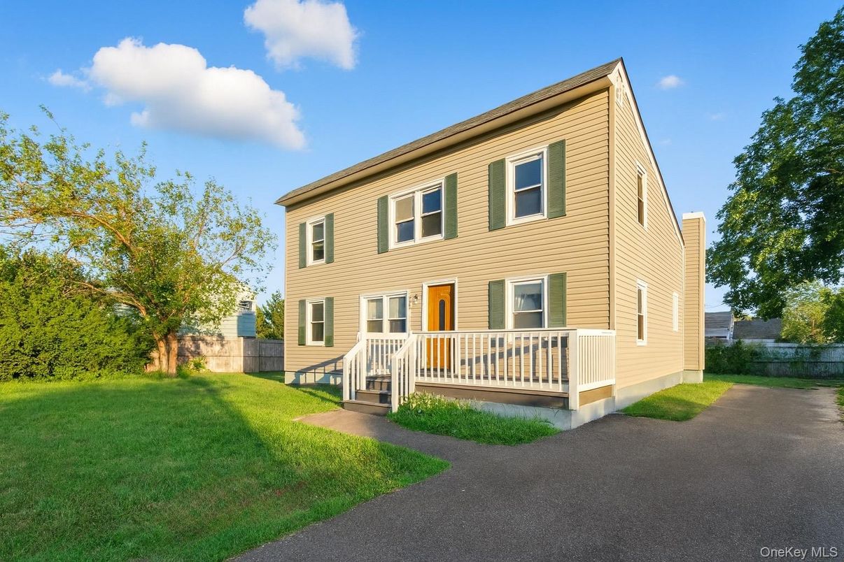 Backyard, Exterior, Facade, Georgian