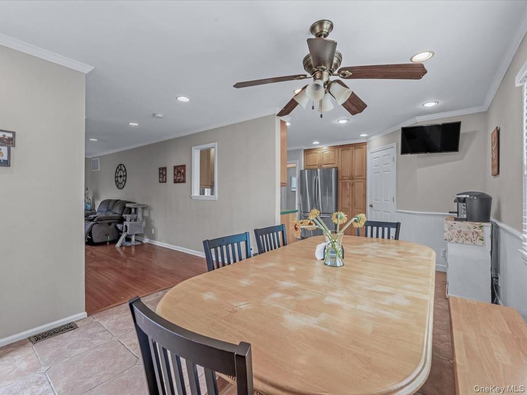 Dining room, Interior, Kitchen, Recessed Lighting, Stainless Steel Appliances, Wood Texture Flooring