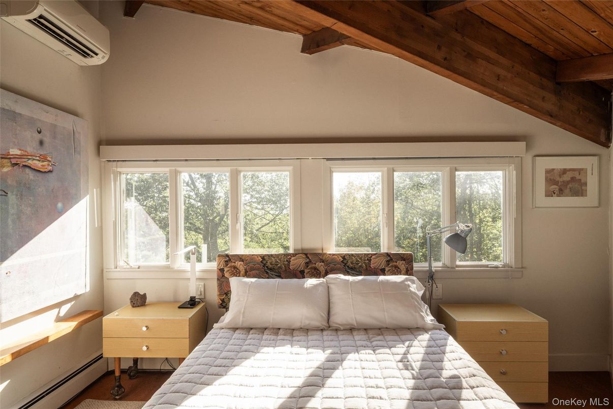 Bedroom, Interior, Wooden Beams, Wooden Ceilings