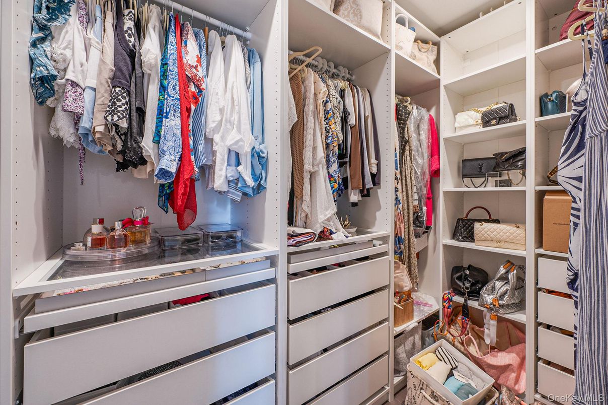 Interior, Walk-in Closets