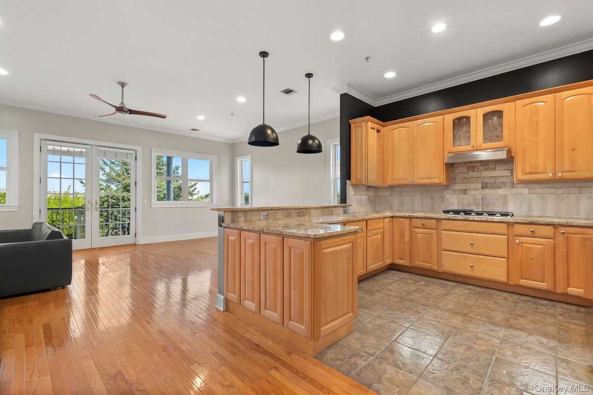 Interior, Kitchen, Pendant Lights, Recessed Lighting, Wood Texture Flooring