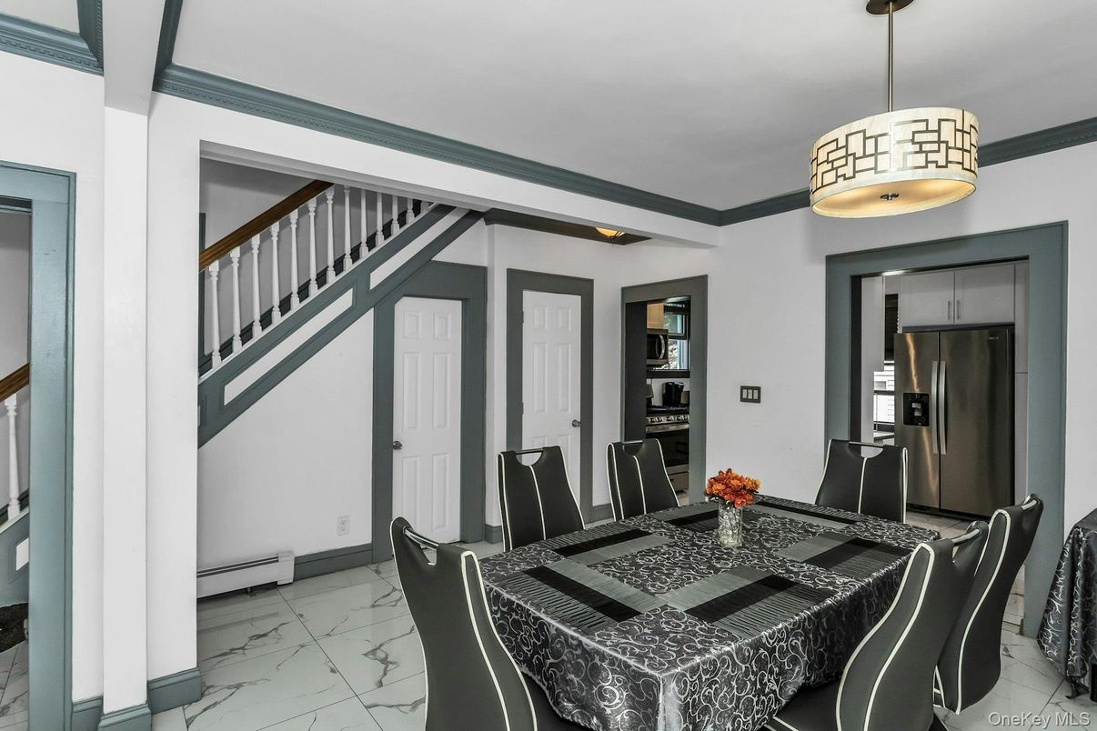 Dining room, Interior, Marble, Pendant Lights