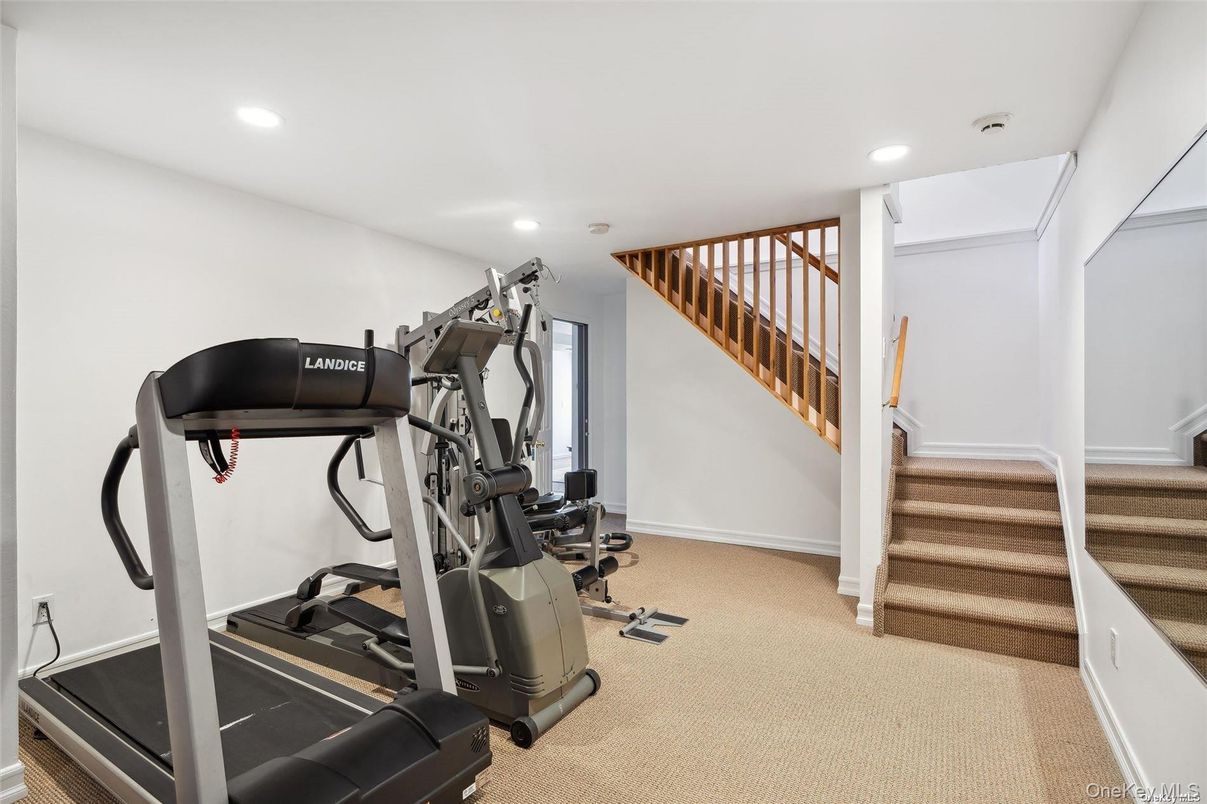 Fitness Equipment, Interior, Recessed Lighting