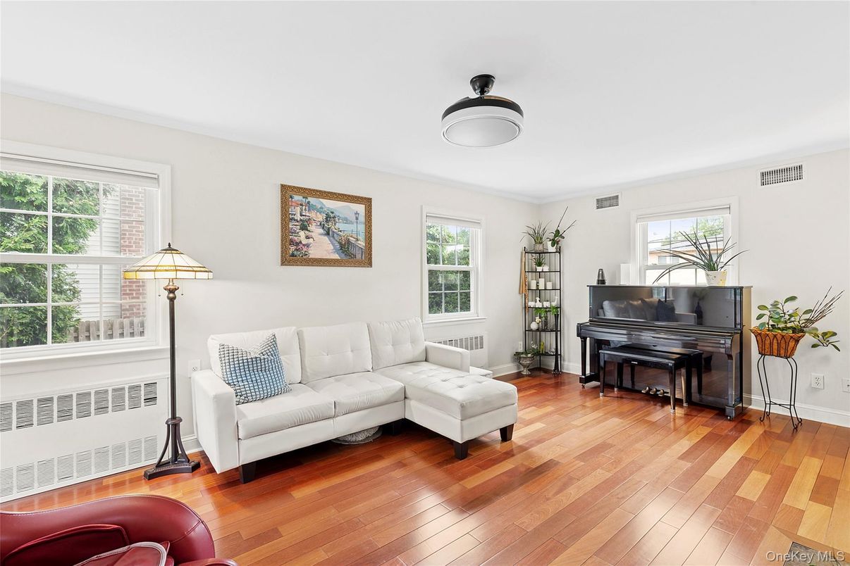 Interior, Piano, Wood Texture Flooring