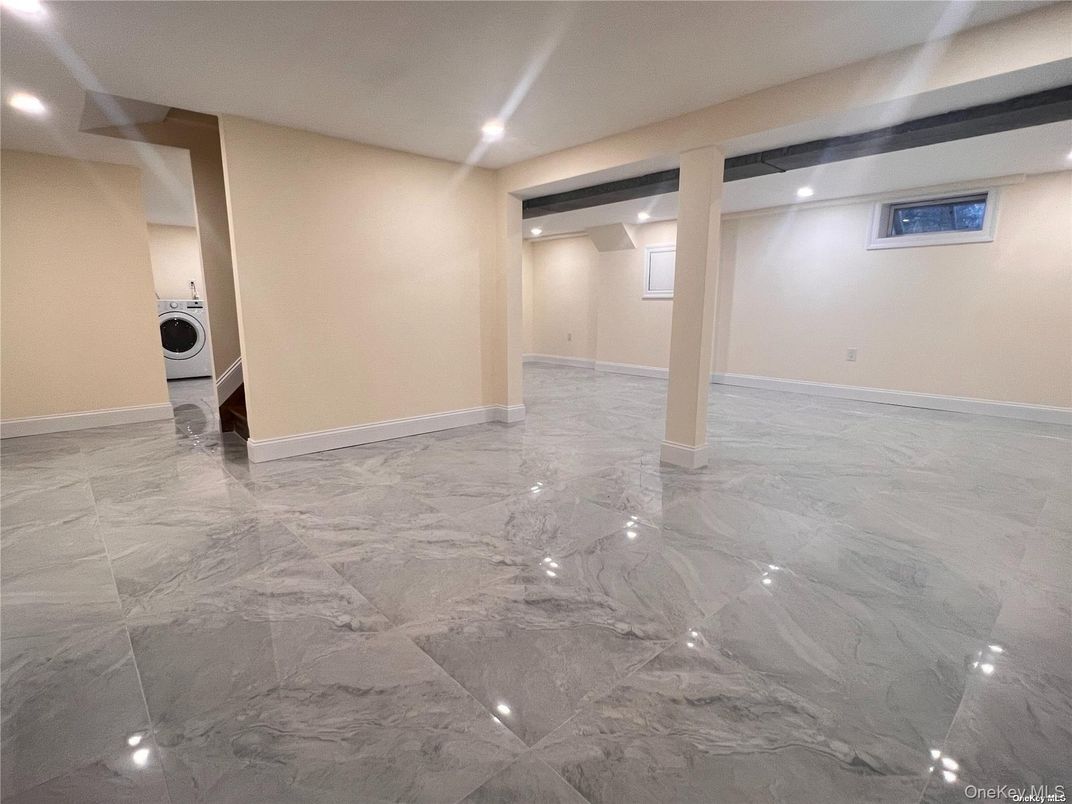 Empty room, Interior, Marble, Recessed Lighting