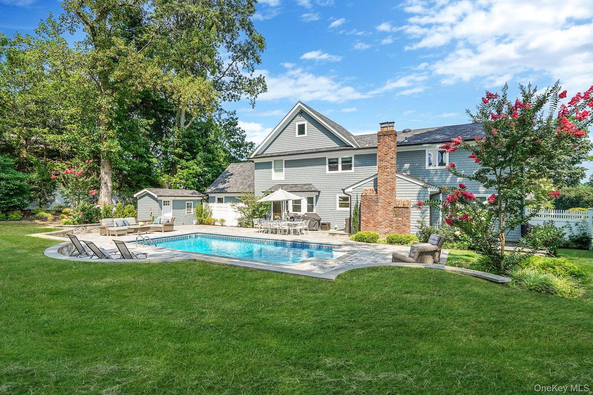 Backyard, Exterior, Pool