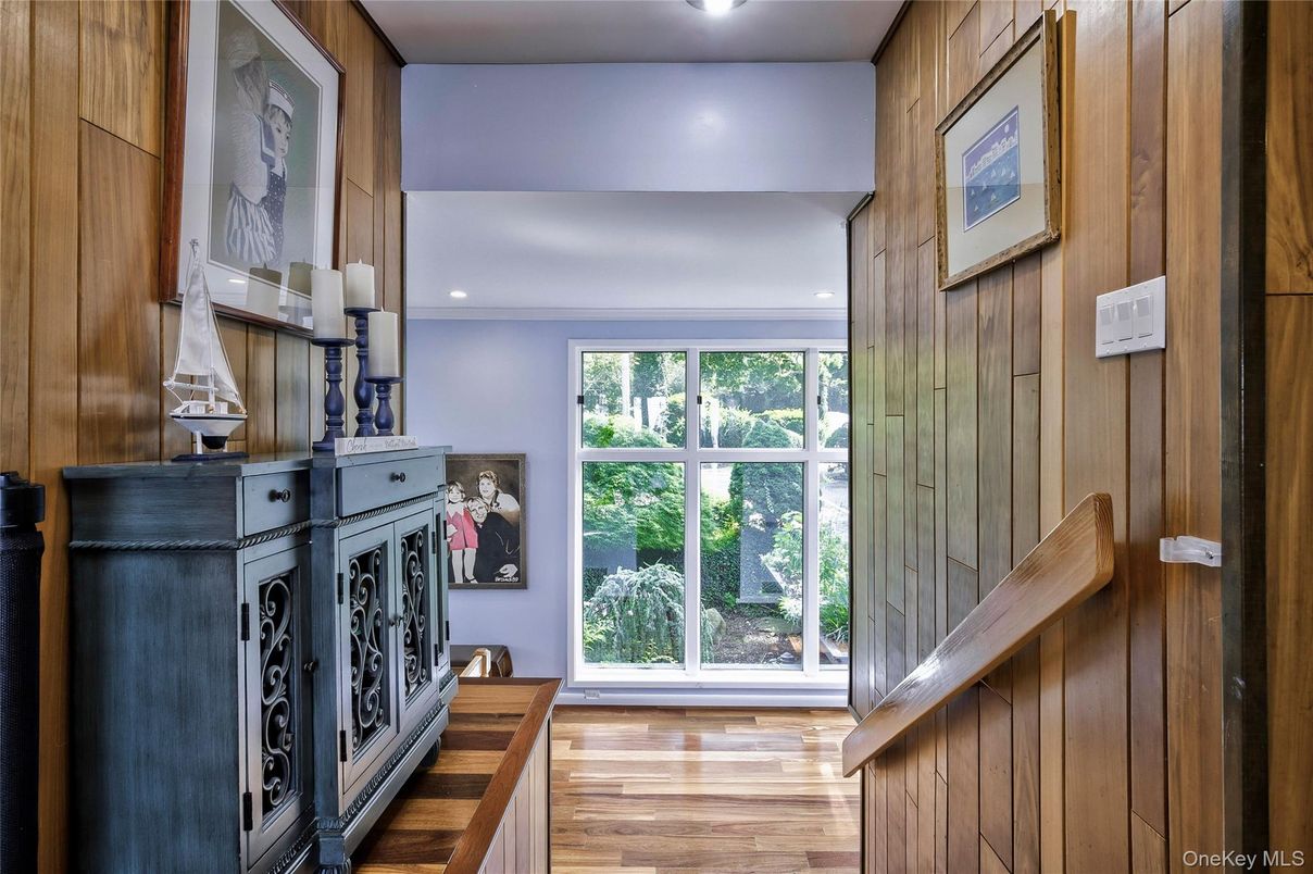 Interior, Recessed Lighting, Wood Texture Flooring, Wooden Walls