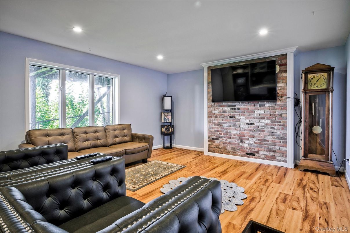 Interior, Living room, Recessed Lighting, Stone Walls, Wood Texture Flooring