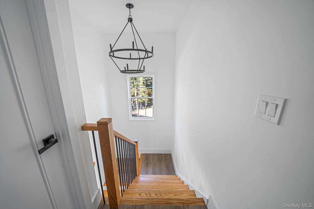 Interior, Pendant Lights, Wood Texture Flooring