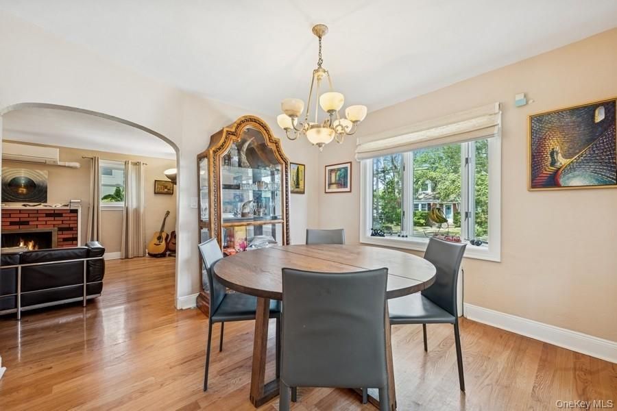 Chandelier, Dining room, Fireplace, Interior, Wood Texture Flooring