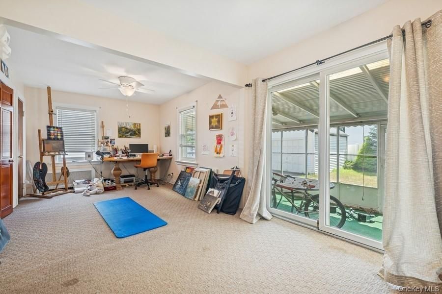 Home Office, Interior