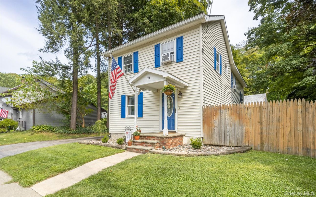 Exterior, Facade, Georgian