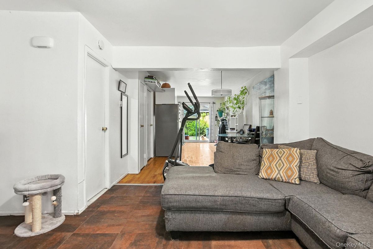 Dining room, Fitness Equipment, Interior, Living room, Wood Texture Flooring