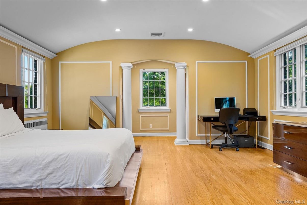Bedroom, Home Office, Interior, Recessed Lighting, Wood Texture Flooring