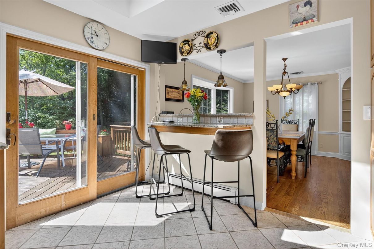 Chandelier, Dining room, Interior, Pendant Lights, Wood Texture Flooring