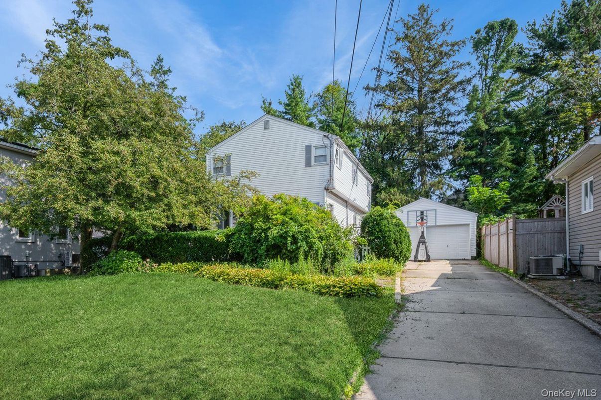 Backyard, Detached Garage, Exterior