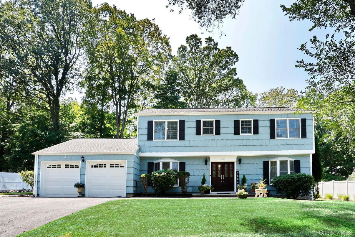 Attached, Exterior, Facade, Georgian