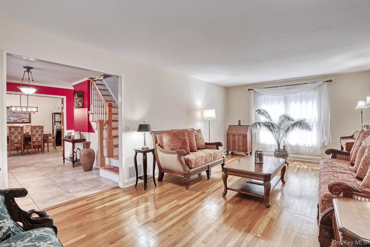 Dining room, Interior, Living room, Pendant Lights, Wood Texture Flooring