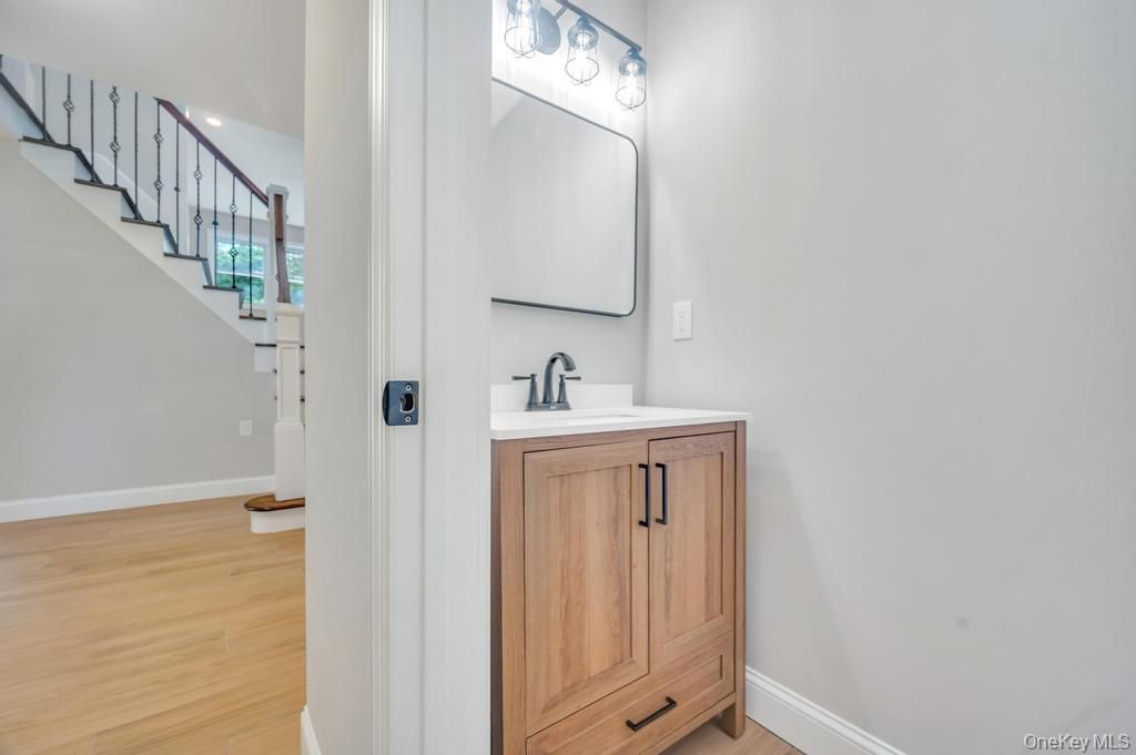 Bathroom, Interior, Recessed Lighting, Wood Texture Flooring