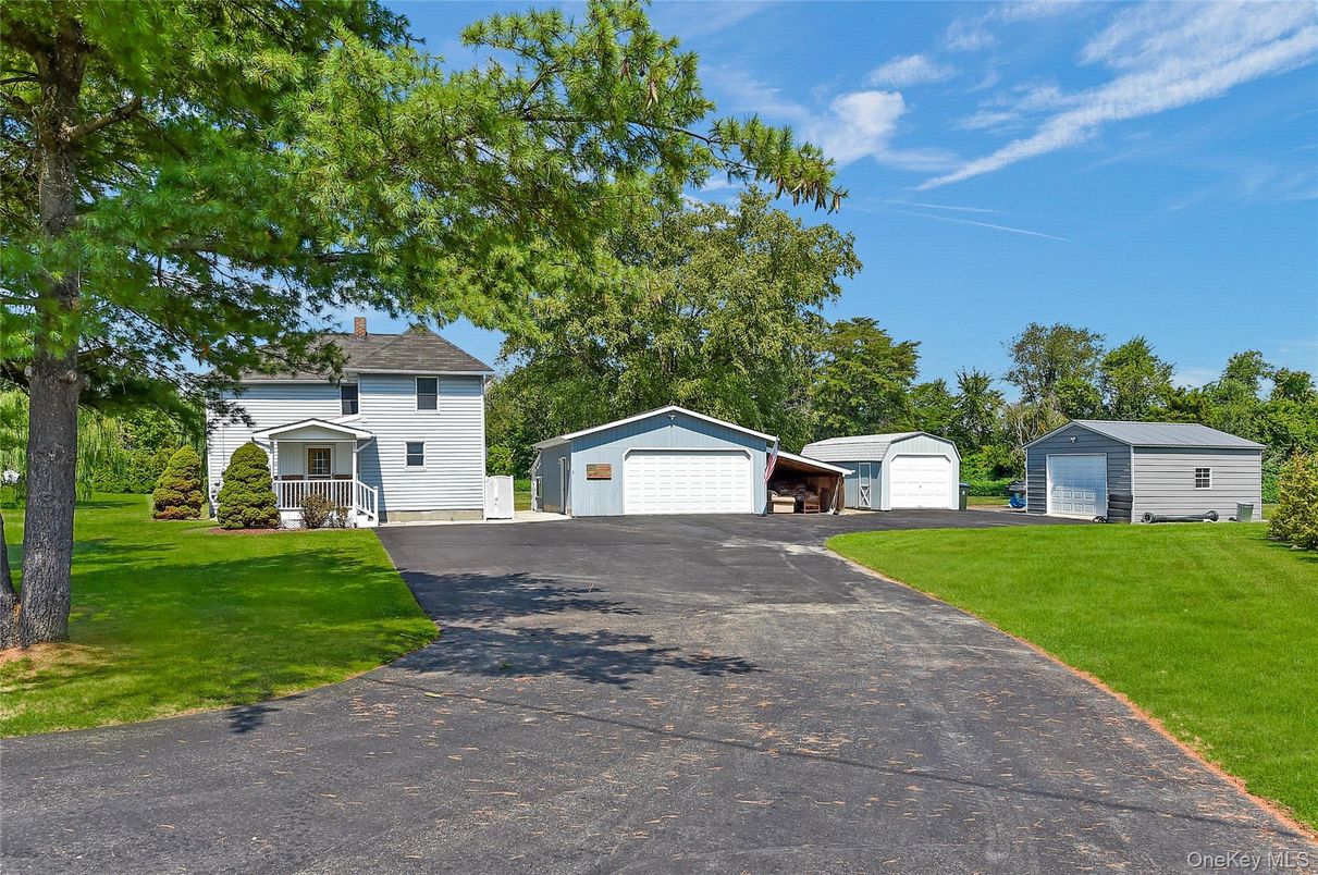 Backyard, Detached Garage, Exterior