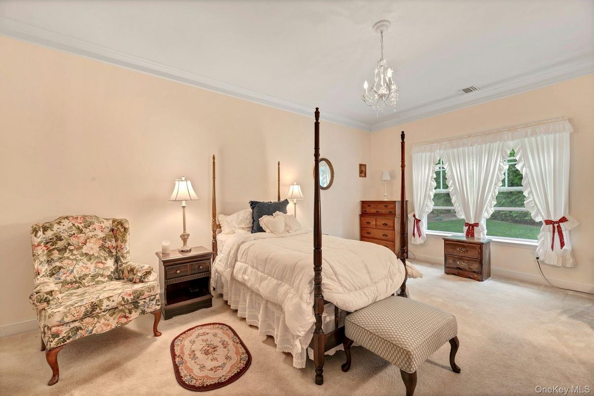 Bedroom, Chandelier, Interior, Pendant Lights