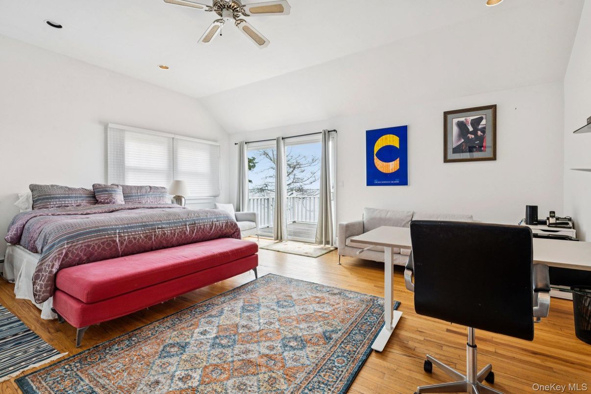 Bedroom, Home Office, Interior, Recessed Lighting, Wood Texture Flooring