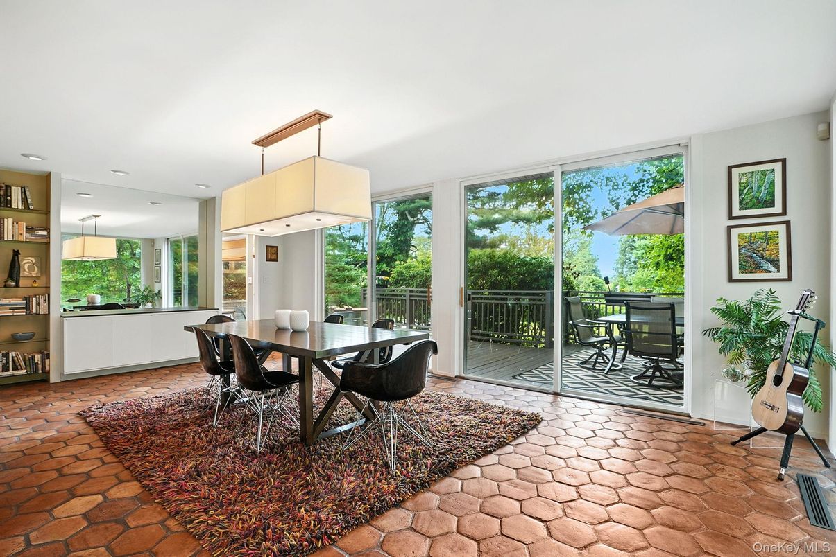 Dining room, Interior, Pendant Lights, Recessed Lighting
