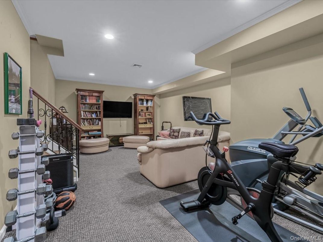 Fitness Equipment, Interior, Recessed Lighting