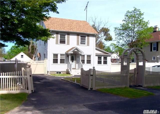 Exterior, Facade, Georgian