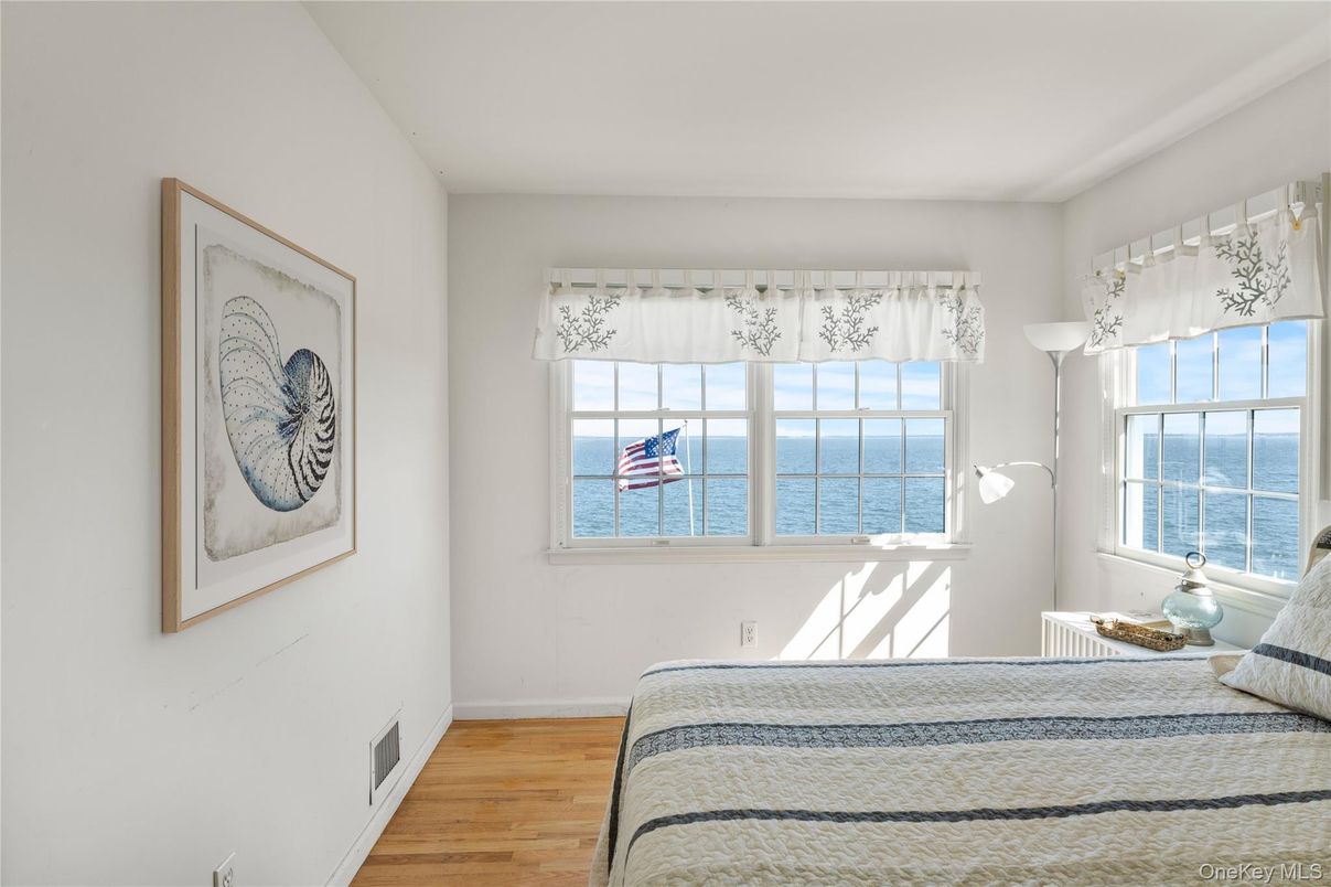 Bedroom, Interior, Water, Wood Texture Flooring