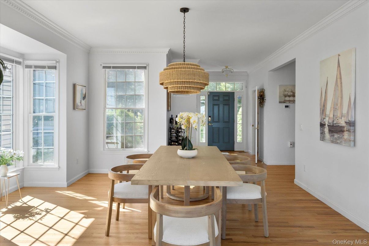 Chandelier, Dining room, Interior, Pendant Lights, Wood Texture Flooring