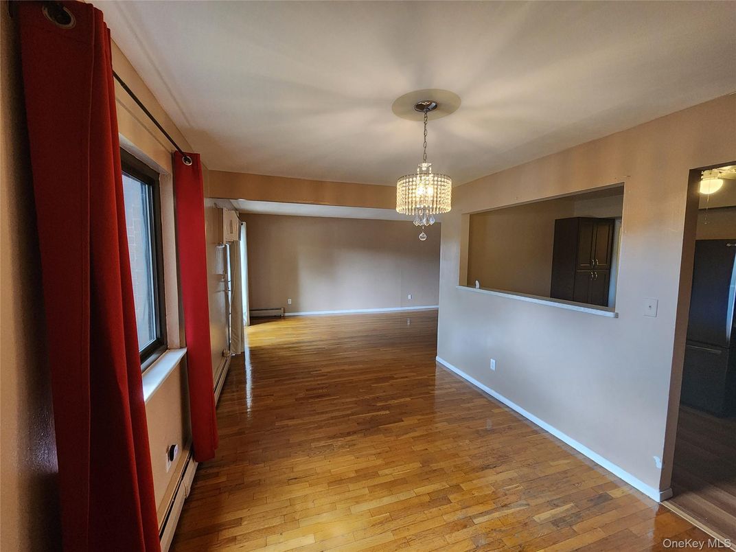 Chandelier, Empty room, Interior, Wood Texture Flooring