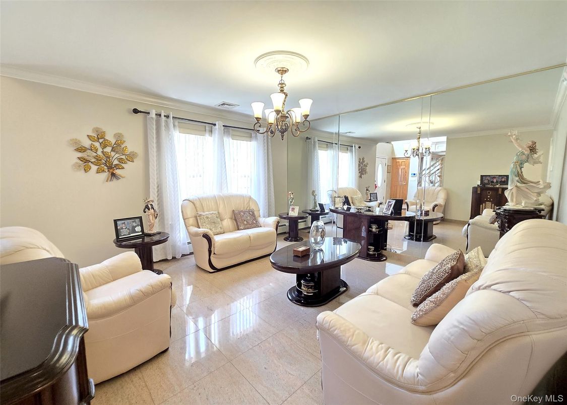 Chandelier, Interior, Living room